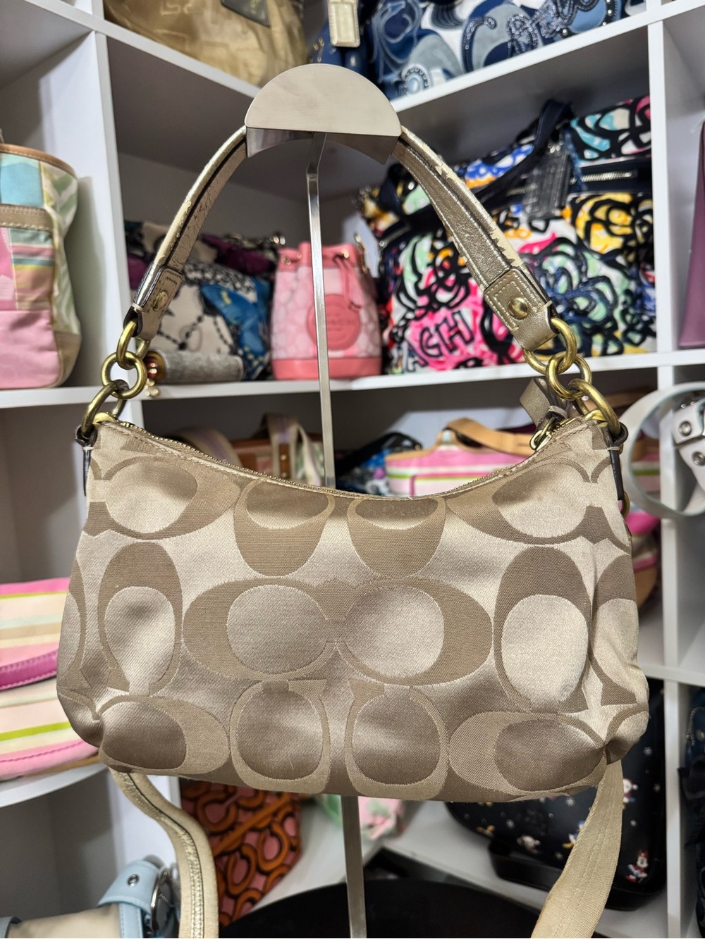 Coach Poppy ‘Pop C’ Shoulder Bag - Picture 7 of 11